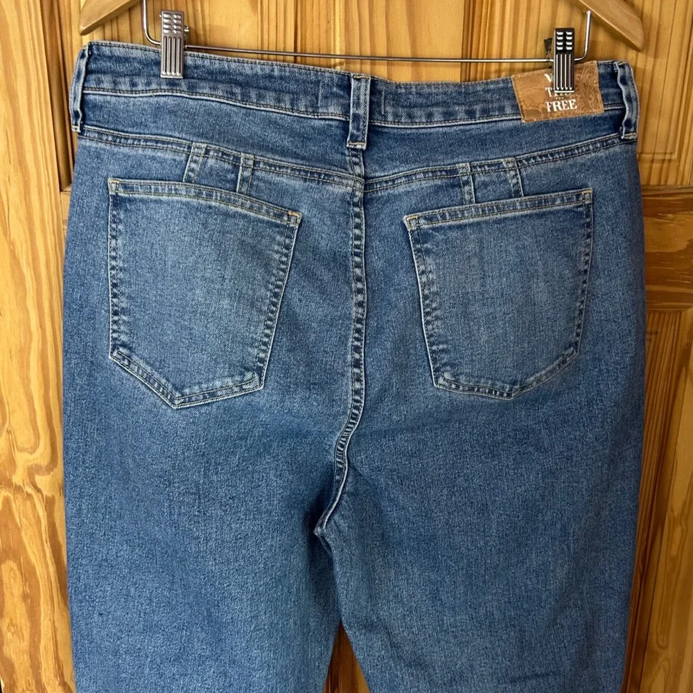 Boho‎ We The Free CRVY High Rise Flare Jeans 33 70s Retro Blue Denim